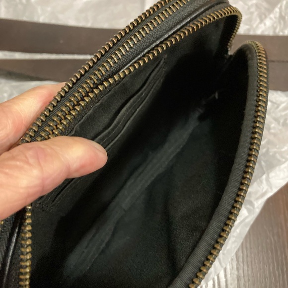 Coach crossbody - Picture 6 of 7